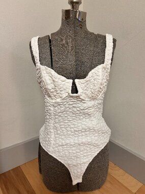 ASTR Size Large body suit